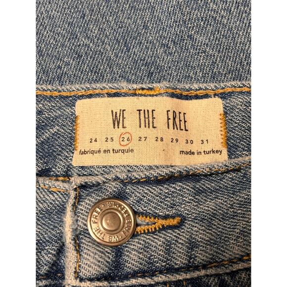 Free People Distressed Crop Jeans Light Wash Raw Hem Ripped Knee Boho Style - Picture 4 of 6